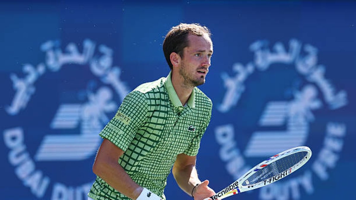 daniil-medvedv-gana-brooskby-atp-dubai-2026